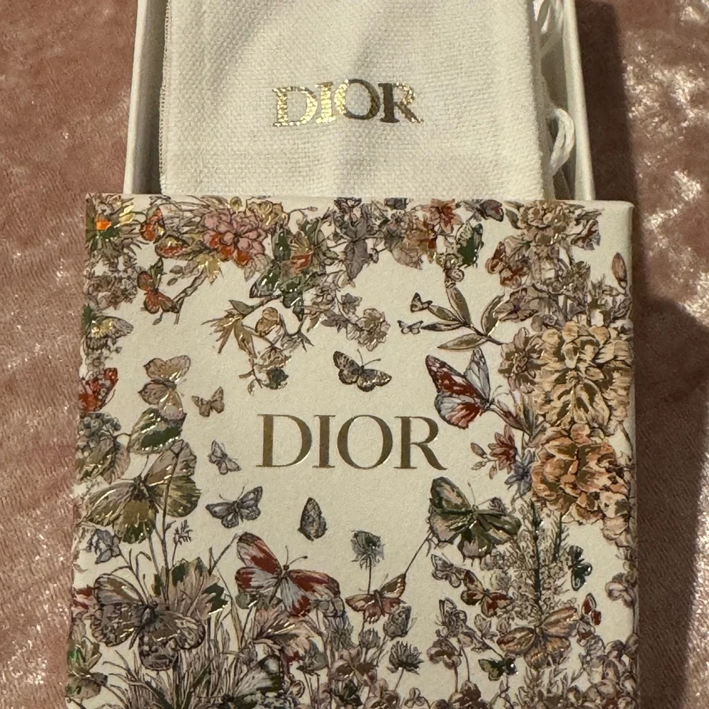 Dior Gold and Crystal Petit Stud Earrings - Picture 4 of 7
